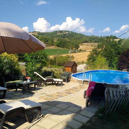 La Pietra Rara B&B モントーネ エクステリア 写真