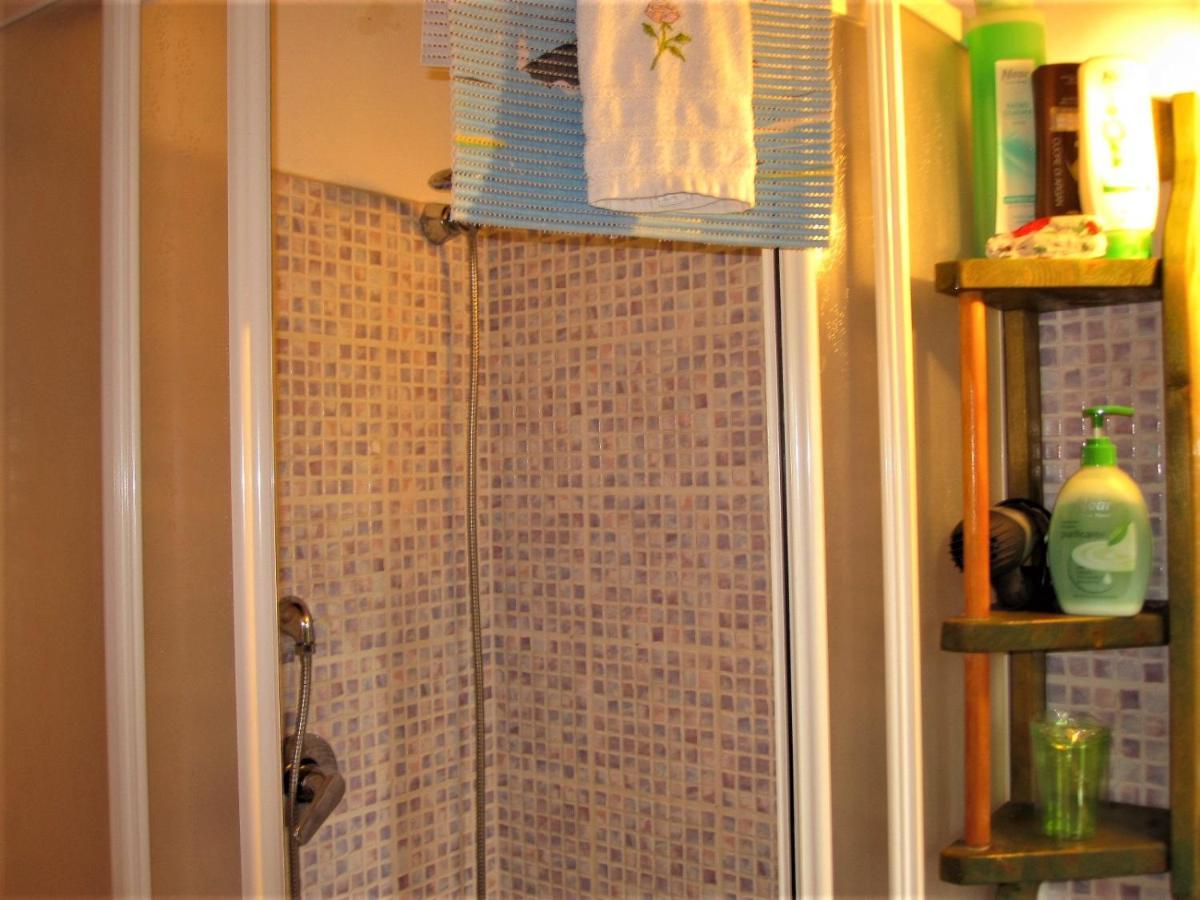 La Pietra Rara B&B モントーネ エクステリア 写真
