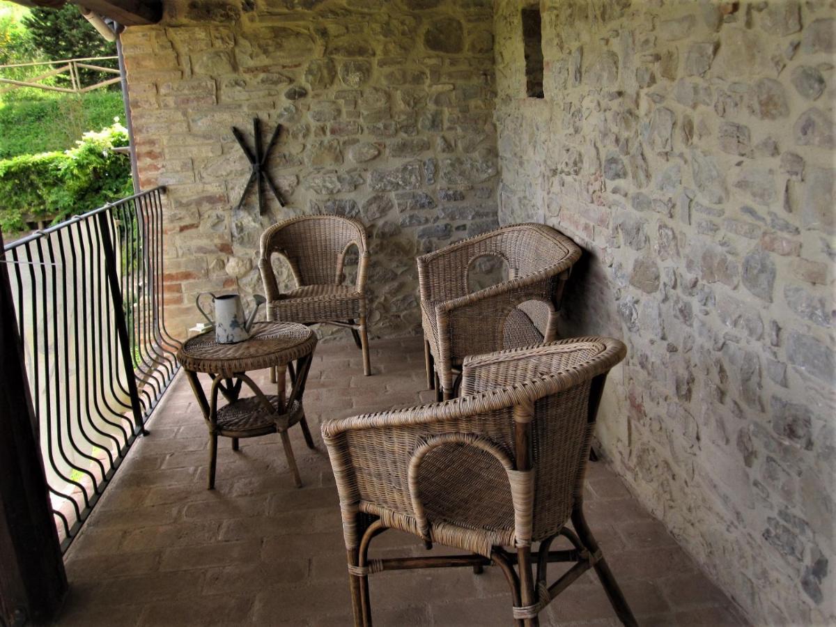 La Pietra Rara B&B モントーネ エクステリア 写真